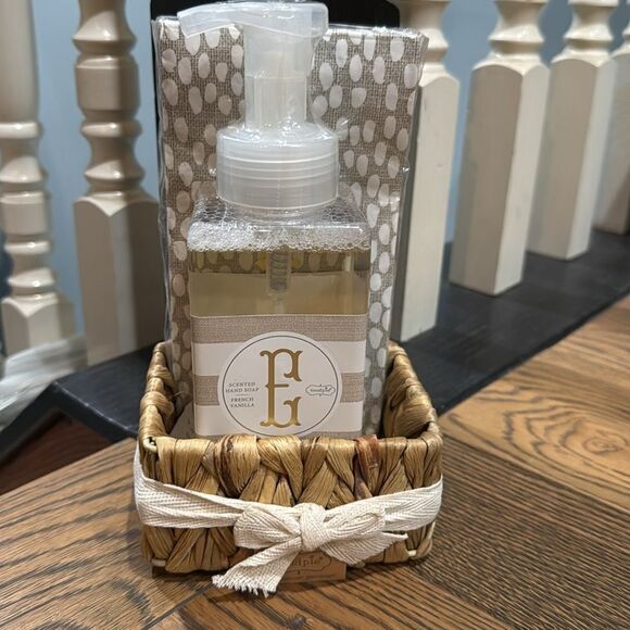 Mud Pie Dish & Hand Soap Dispenser Set D33 - Picture 4 of 7